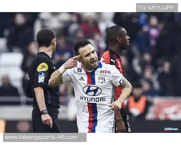 罗马关注亚特兰大边锋苏莱马纳尤里奇下课后出场机会减少 罗马关注亚特兰大边锋苏莱马纳尤里奇下课后出场机会减少