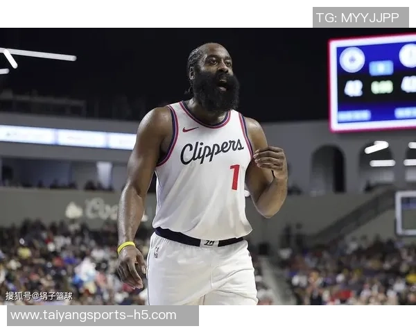 哈登逆风翻盘展现领袖风范快船客场逆袭质疑声中再创辉煌