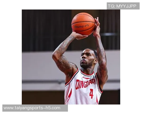 米奇约翰逊盛赞大卫琼斯加西亚适应球队表现出色无所畏惧 米奇约翰逊盛赞大卫琼斯加西亚适应球队表现出色无所畏惧