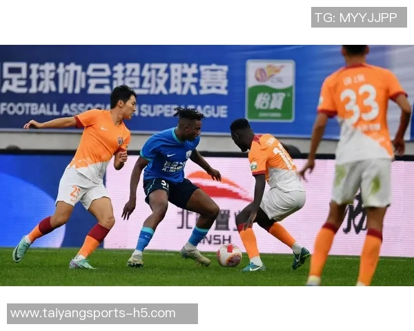 国安主场失利海牛球迷嘘声四起球员赛后谢场遭冷遇 国安主场失利海牛球迷嘘声四起球员赛后谢场遭冷遇