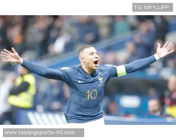 姆巴佩上演帽子戏法荣膺欧冠最佳球员官方宣布他表现出色