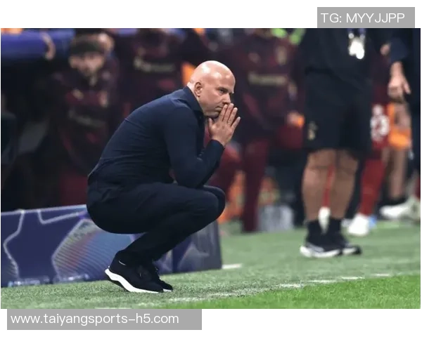 早报：皇马主场意外失利塞尔塔染红三人利物浦高层力挺斯洛特教练